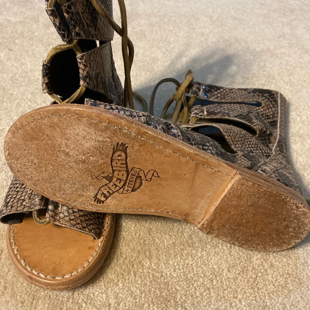 Freebird Ceasar Sandals Size 5